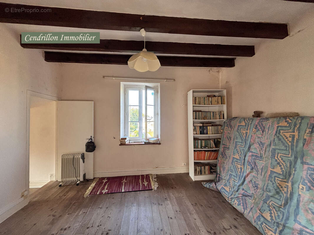 Maison en pierres, 80m2, deux chambres, grand jardin et dépendance. - photo 16