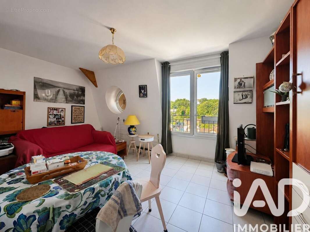 Photo 2 - Appartement à CORBEIL-ESSONNES