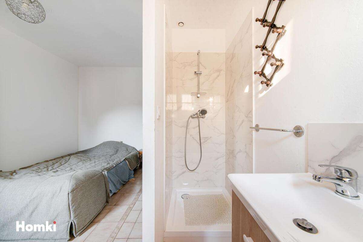 Maison à LE THOLONET