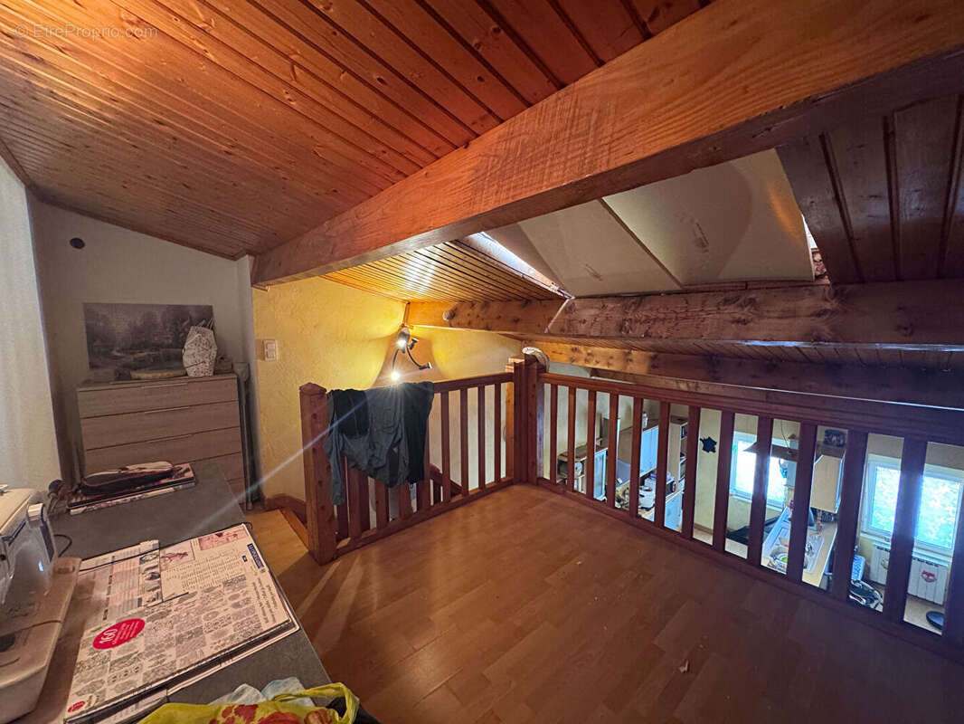 Appartement à PUY-GUILLAUME