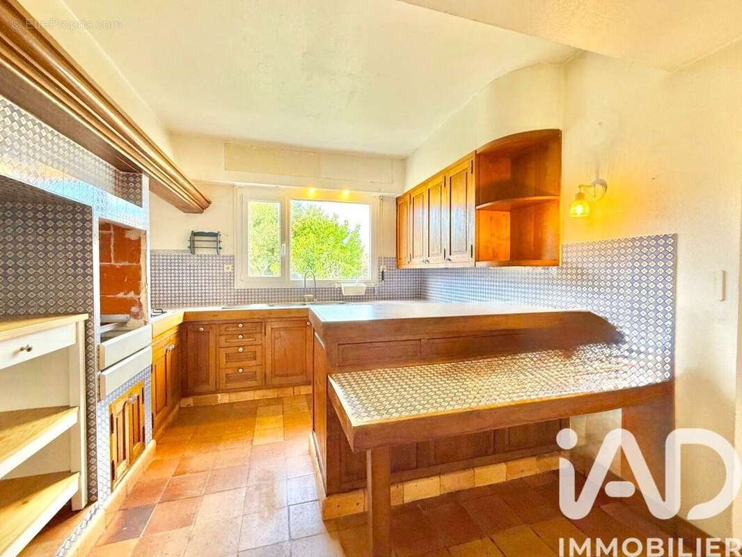 Maison 254 m² à Saujon  - photo 5
