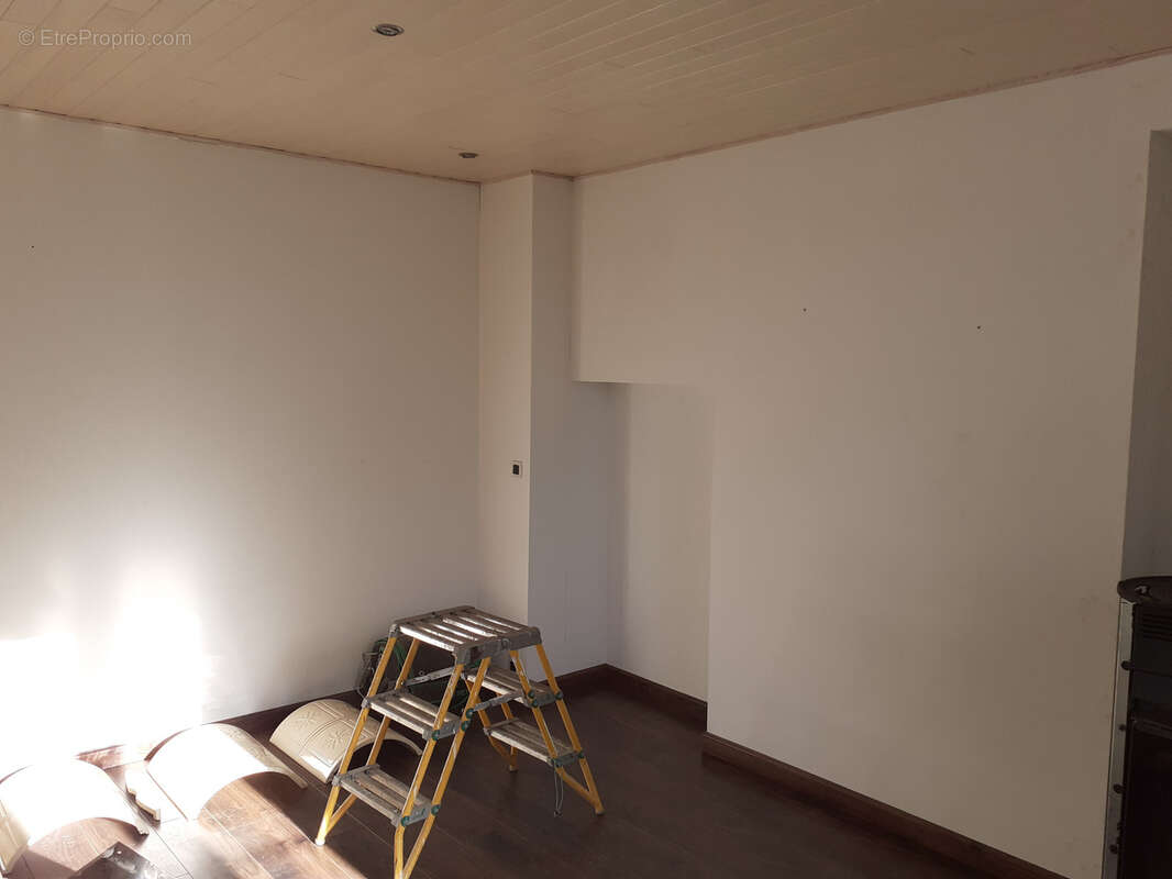 Maison 68 m² à Saint-Hilaire-Les-Places  - photo 4