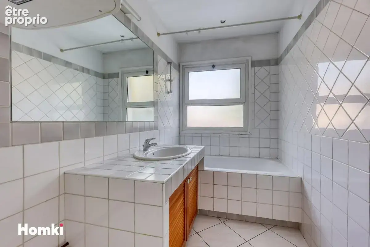A vendre ! Appartement T3 de 67 m² - terrasse - à Toulon 83000, Avenue Edouard Latil - Aguillon - 83000 Toulon - photo 8