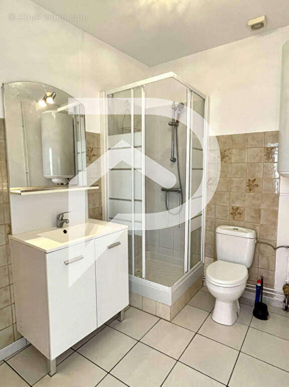 Maison à SAINT-GERMAIN-DU-SALEMBRE