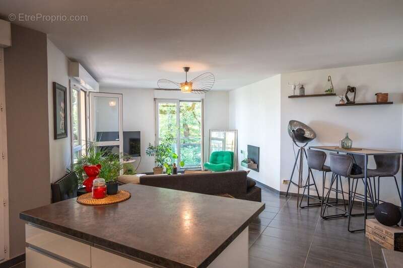 Appartement à BRON