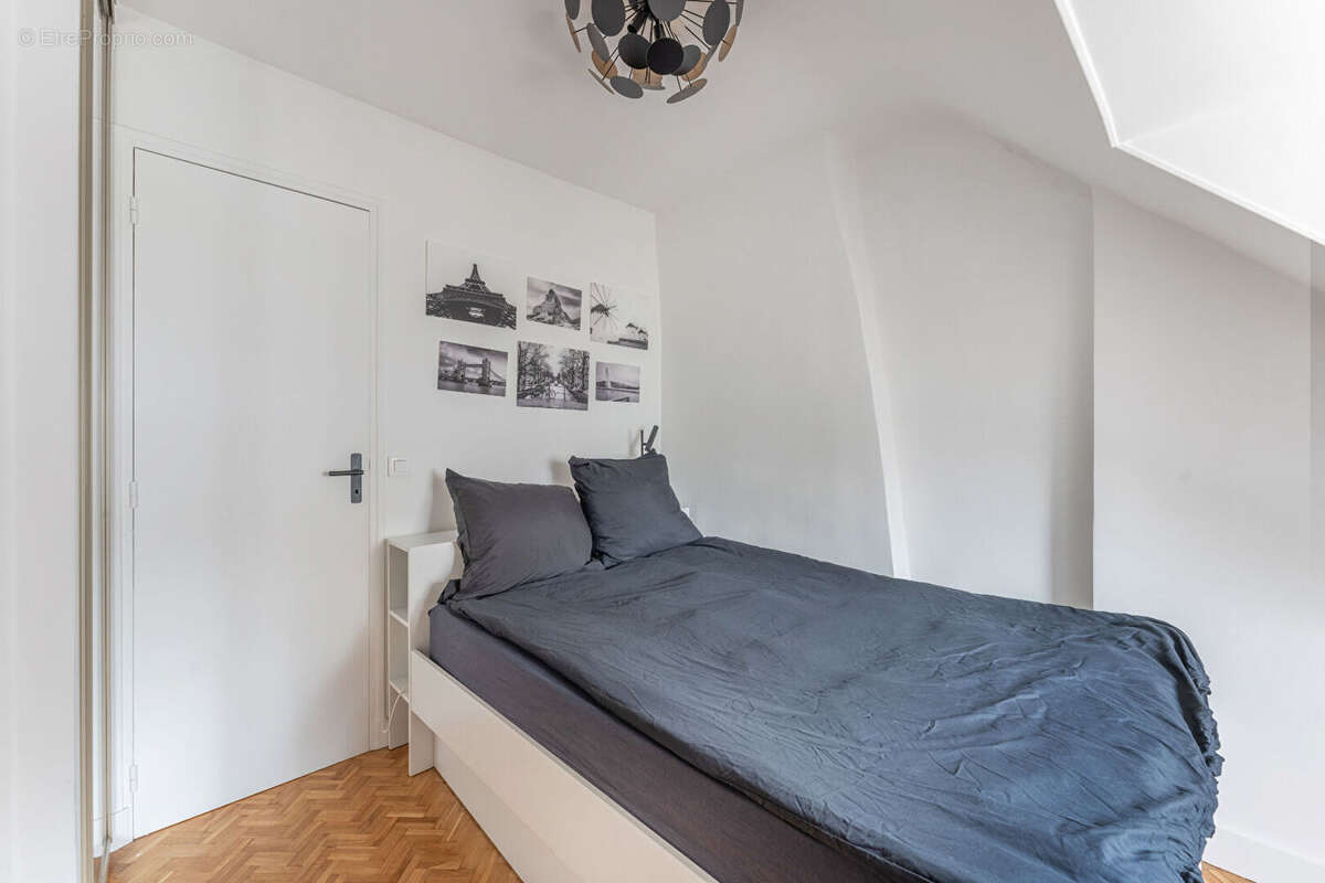 Appartement à PARIS-8E
