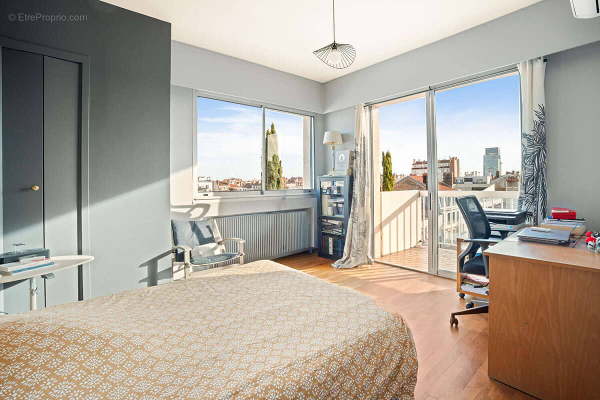 Appartement à LYON-6E