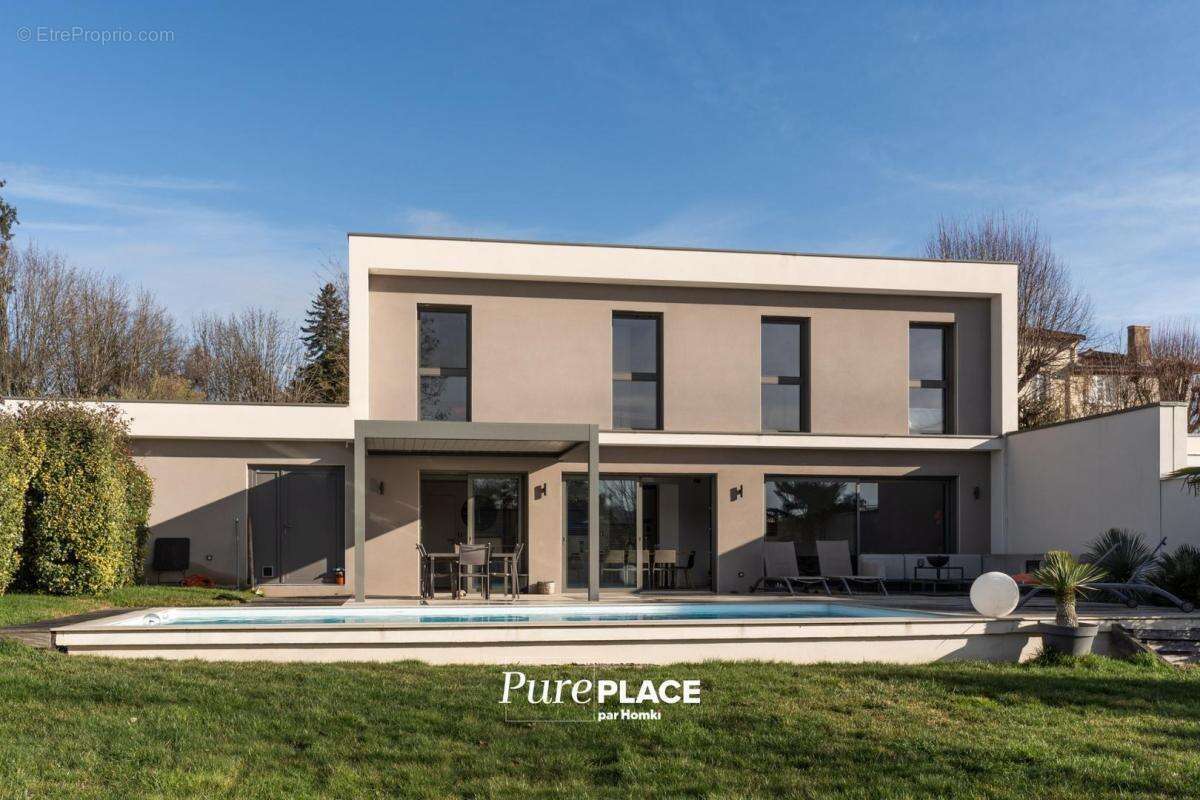 Maison à SAINT-CYR-AU-MONT-D'OR