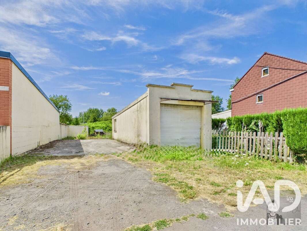 Terrain 318 m² à Valenciennes  - photo 2