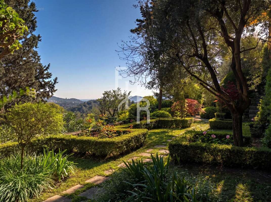 Maison à MOUGINS