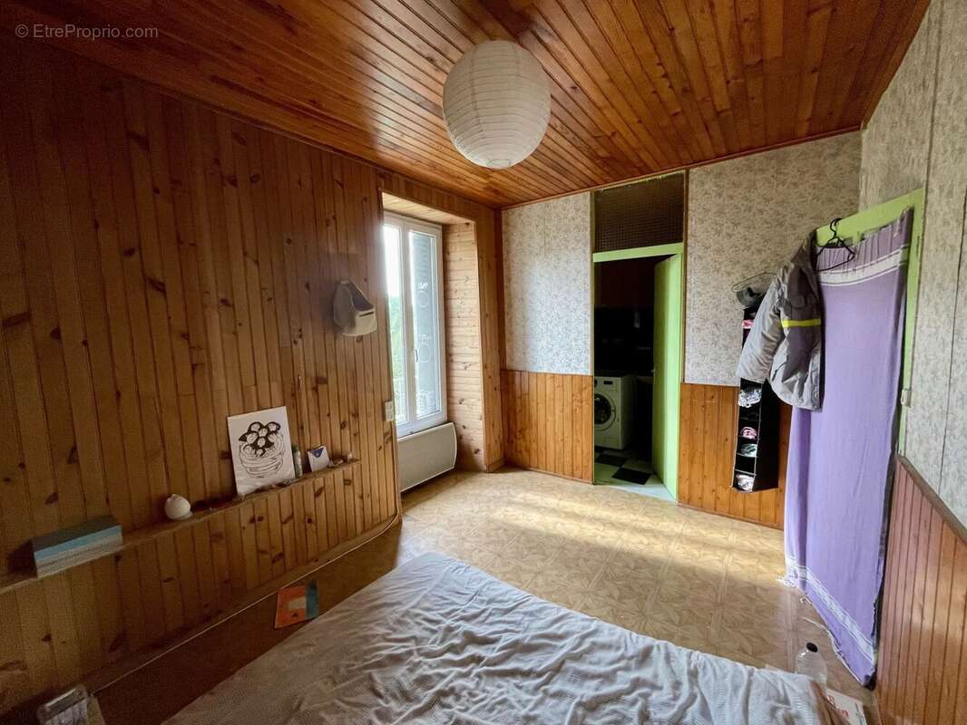 Maison à CHATEAU-GARNIER