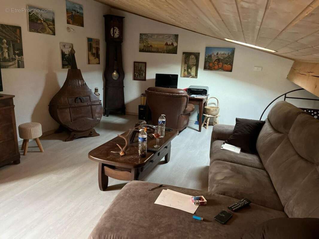 Photo 8 - Commerce à FA