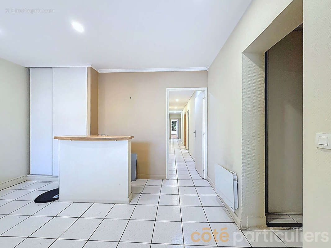 Commerce à ISSY-LES-MOULINEAUX