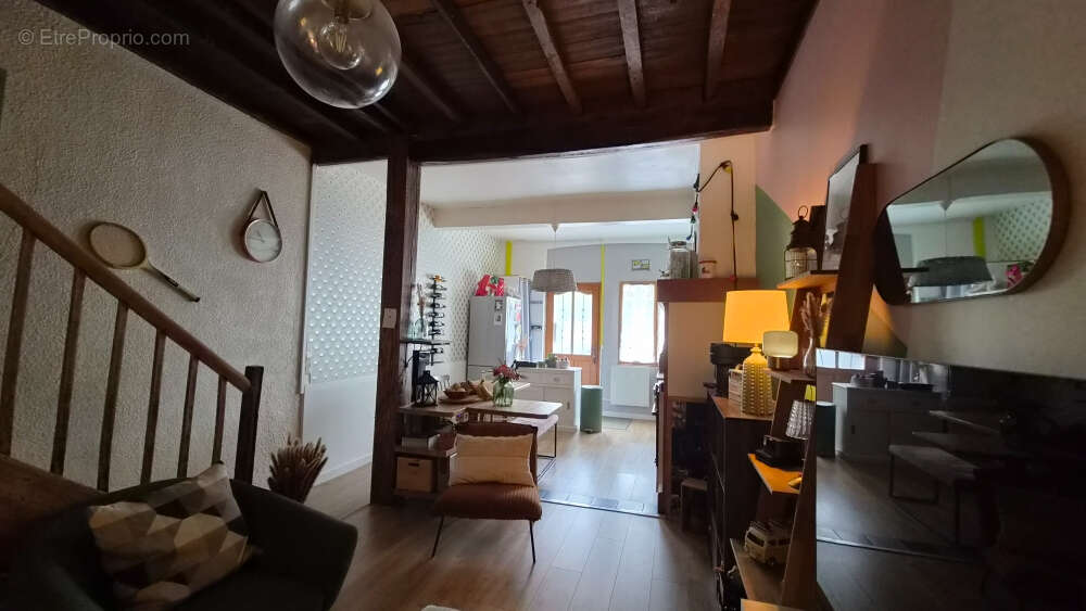 Maison de village T3 rénovée - photo 3