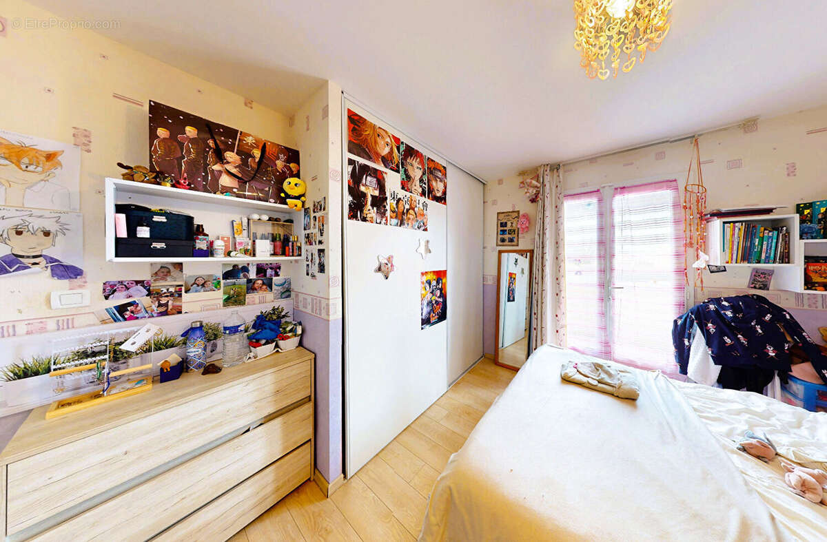 Maison à SAINT-BONNET-PRES-RIOM