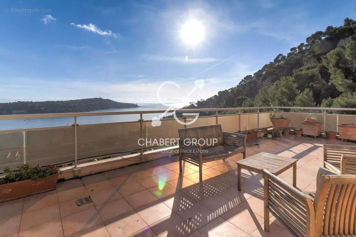 Appartement à VILLEFRANCHE-SUR-MER