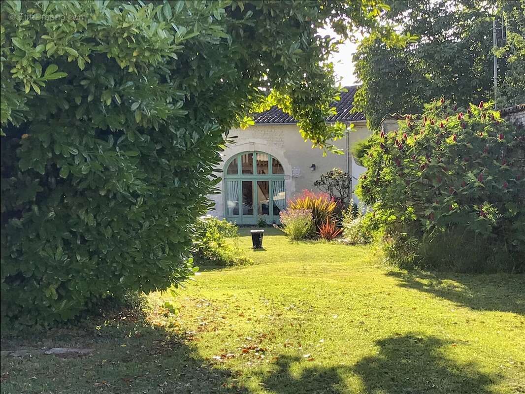 Maison à MATHA