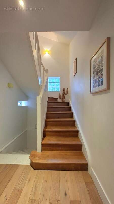 Maison à LE PLESSIS-ROBINSON