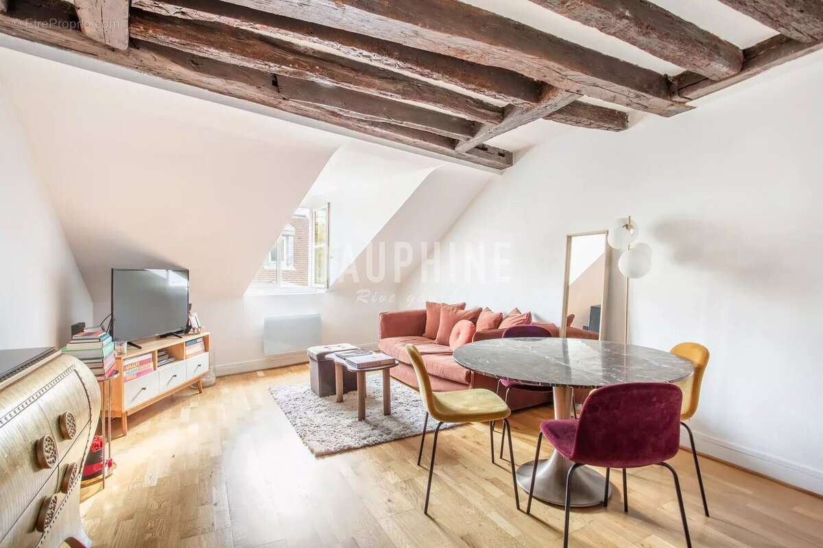 Appartement à PARIS-6E