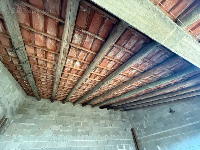 Maison à SAINT-AIGULIN