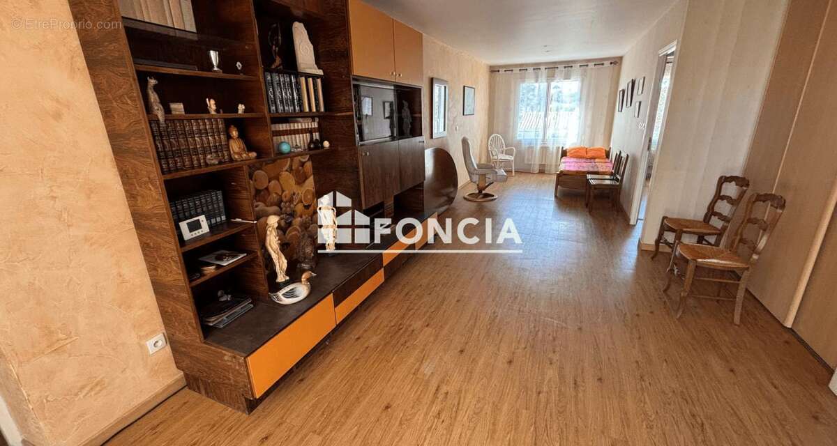 LAGORD (17) - La Plouzière Superbe Maison Familiale 172 m² avec Studio Indépendant - photo 9