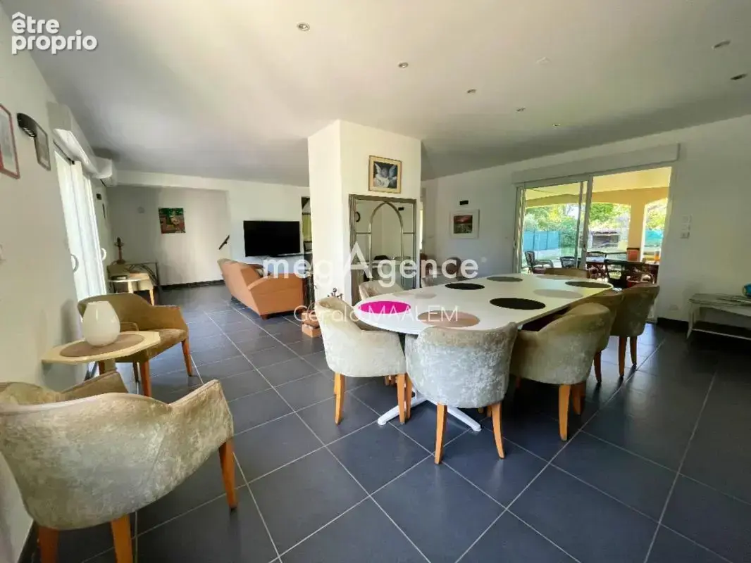 Maison de 350m² avec piscine à Régusse - photo 4