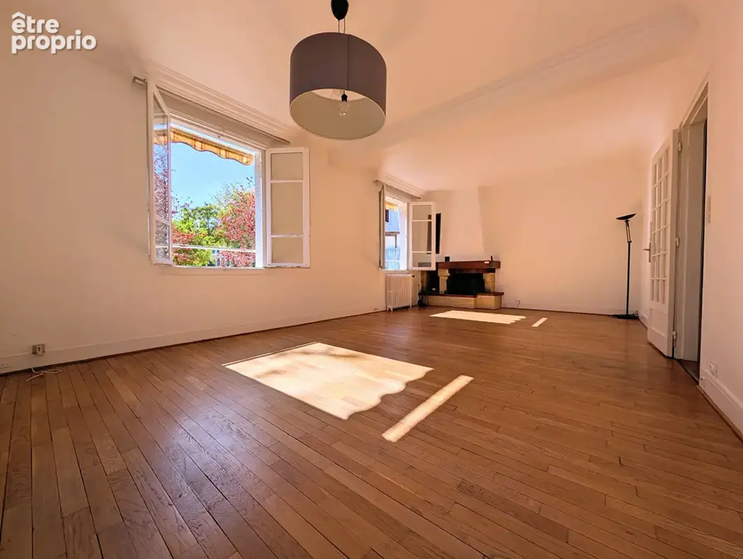 MESNIL LE ROI - Maison 5 pièces de 91 M² (152 M ² habitables) édifiée sur un Terrain de 999 M² - photo 3