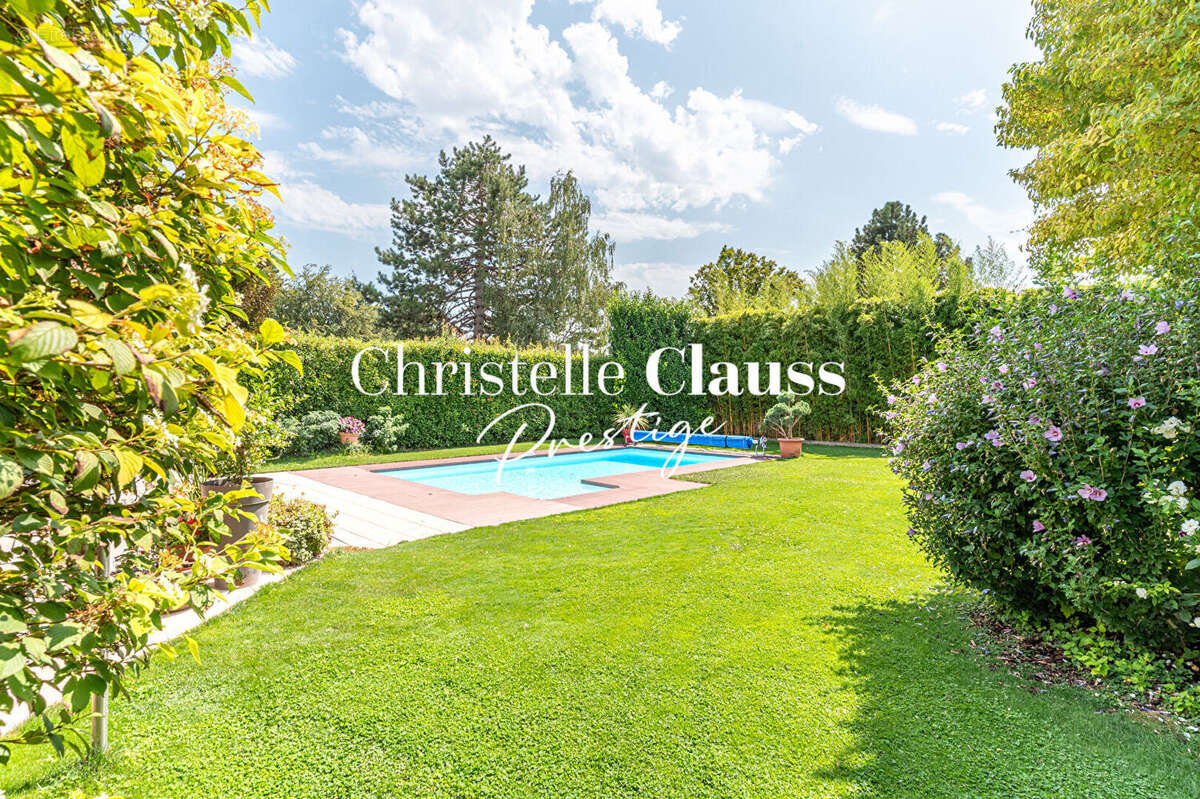 COLMAR QUARTIER SUD / Maison d'Exception avec Piscine & Spa sur 10 Ares - photo 6
