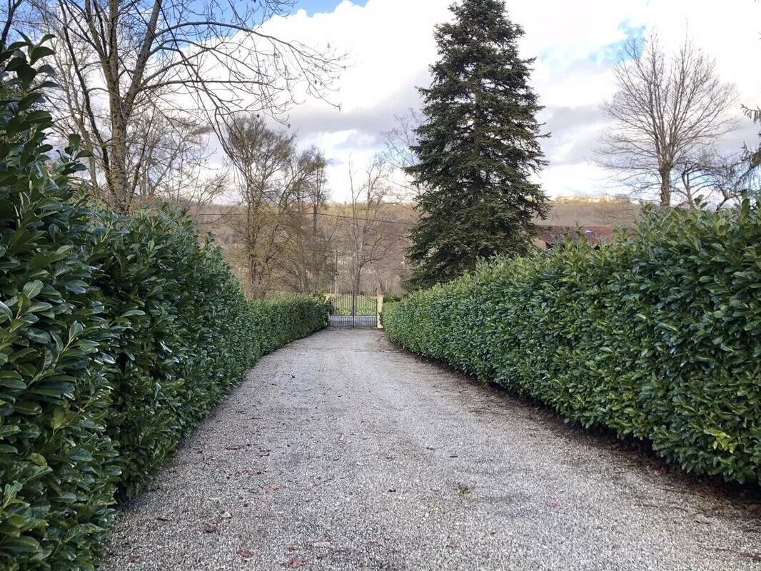Maison individuelle haut de gamme avec piscine, située au cœur d'un magnifique parc privé - photo 20