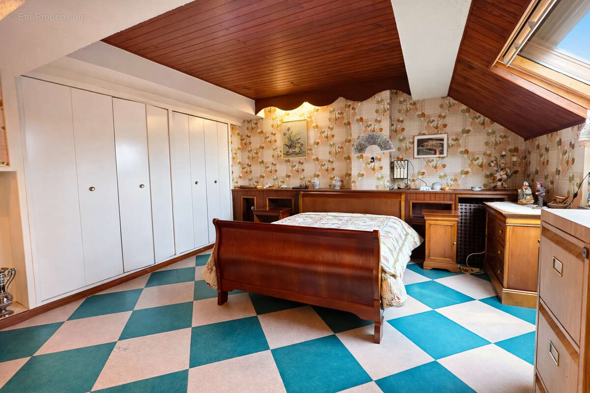 Maison à NEUILLY-PLAISANCE