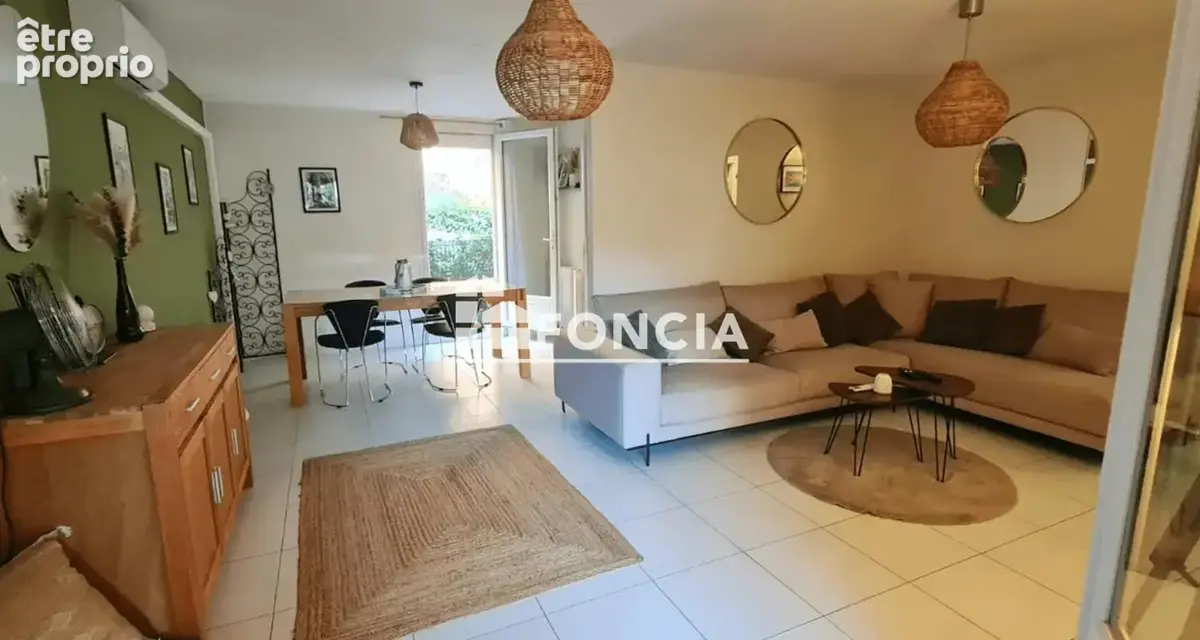 Appartement à HYERES