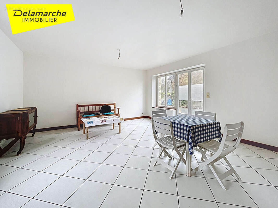 Maison à SAINT-SAUVEUR-LENDELIN