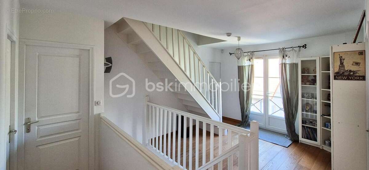 Maison à BALLAINVILLIERS