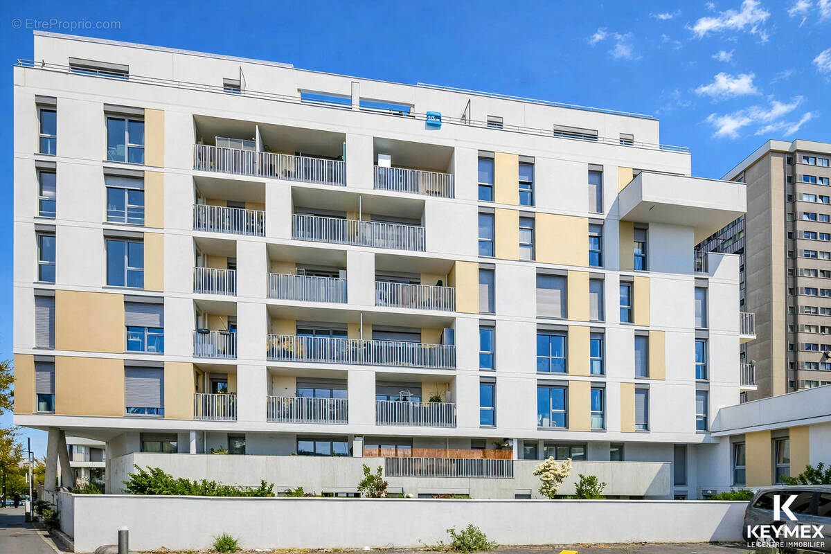 Appartement à EPINAY-SUR-SEINE