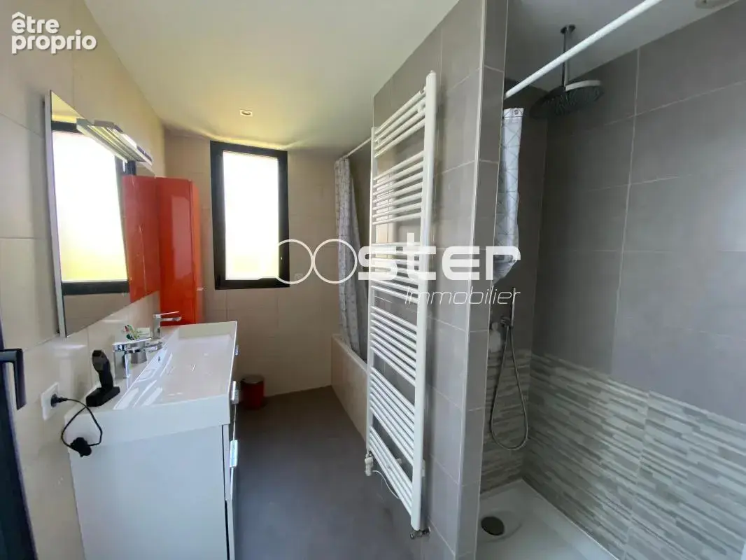 BAS MINIMES - Maison familiale rénovée avec jardin, piscine, 5 chambres - photo 6