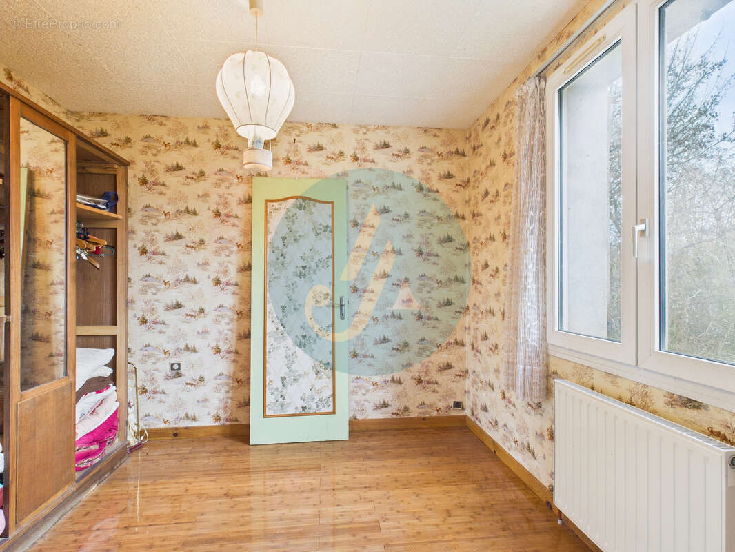 Maison à FAVERELLES
