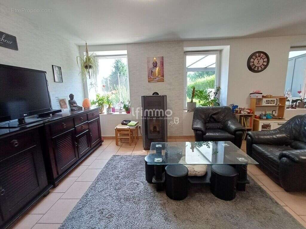 Appartement à BOURG-BRUCHE