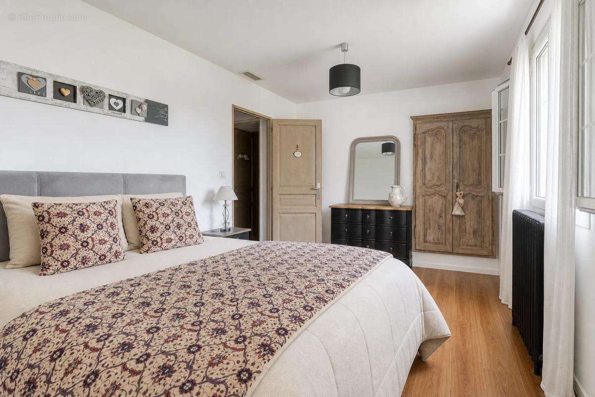 Maison à LE CASTELLET