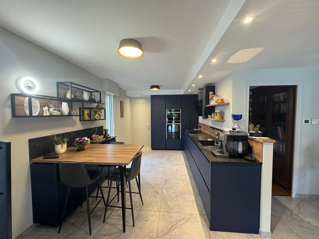 Maison à Bourg-En-Bresse  - photo 6