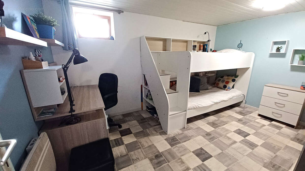 Très belle maison rénovée sur 8h avec terrain de loisir. - photo 23