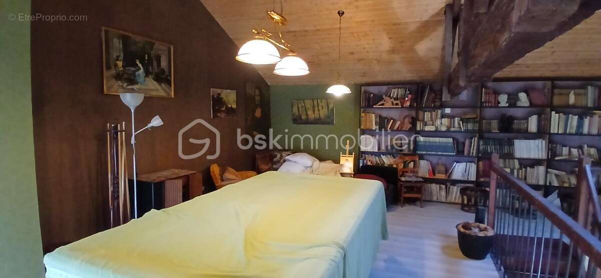 Maison à BARBEZIEUX-SAINT-HILAIRE