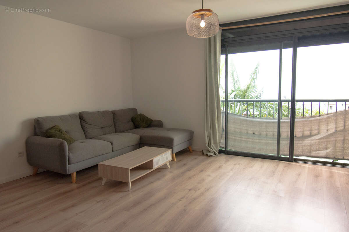 Appartement à SAINT-DENIS