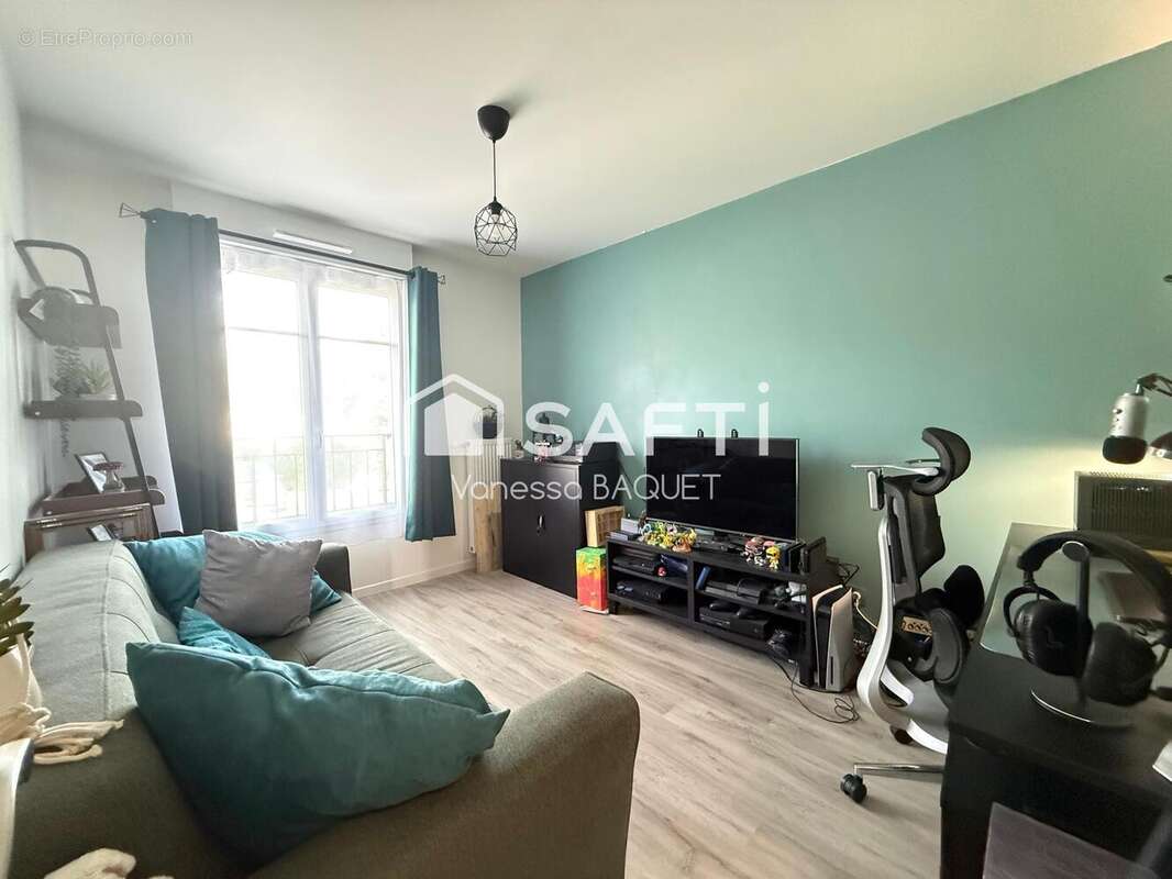 Photo 8 - Appartement à LE PLESSIS-BOUCHARD