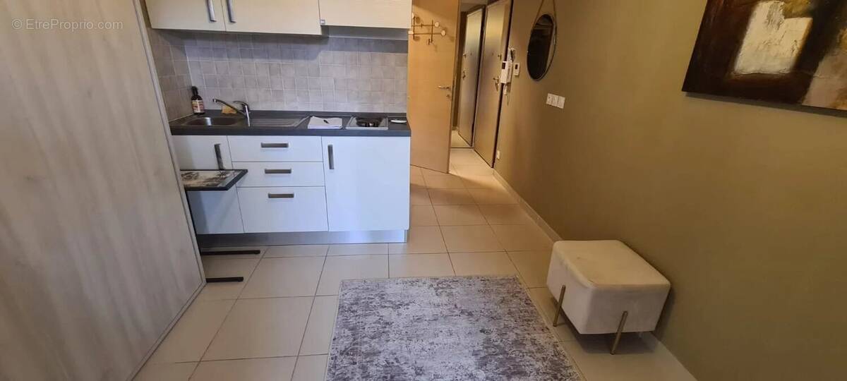 Appartement à ROQUEBRUNE-CAP-MARTIN