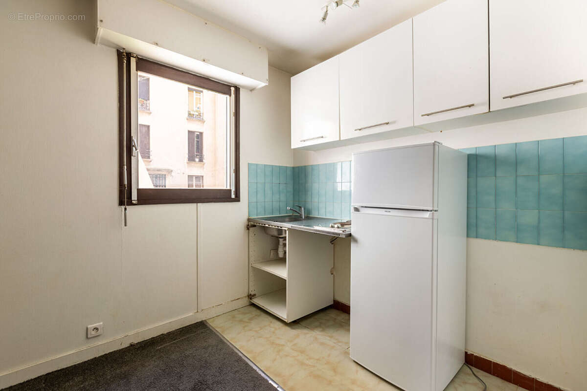 Studio avec fort potentiel en rez-de-jardin -  Paris 13 rue Dunois - photo 7