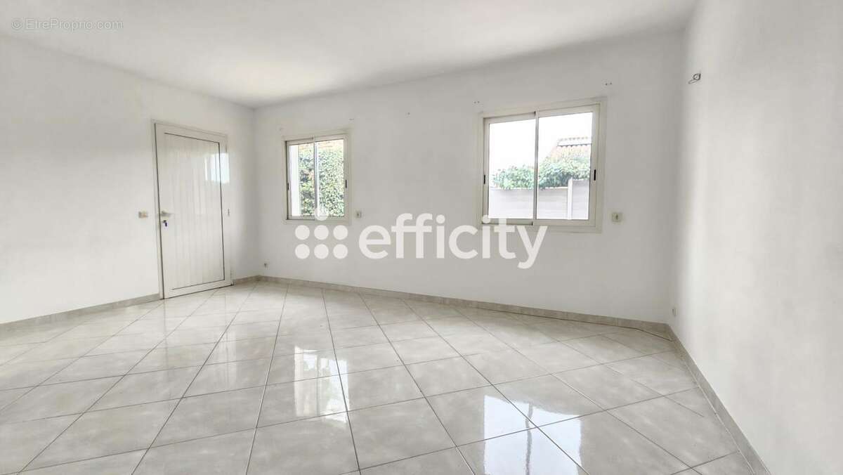 Maison à SAINT-GEORGES-D'ORQUES