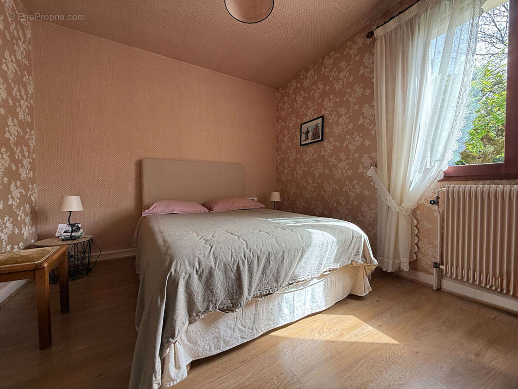 Maison à L'ETOILE