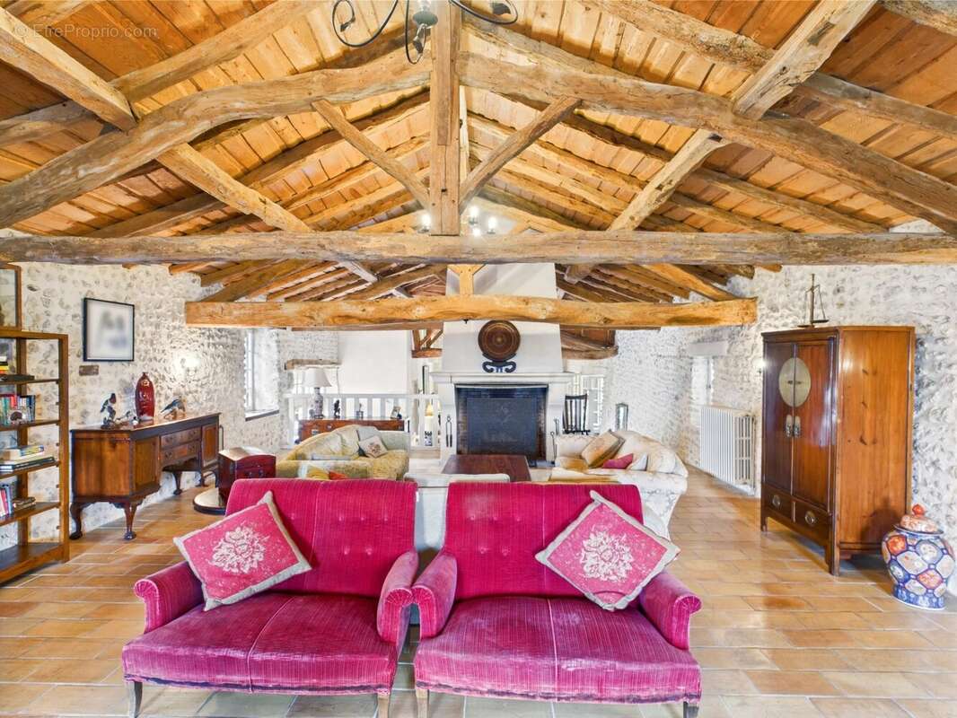 Maison à VERTEILLAC