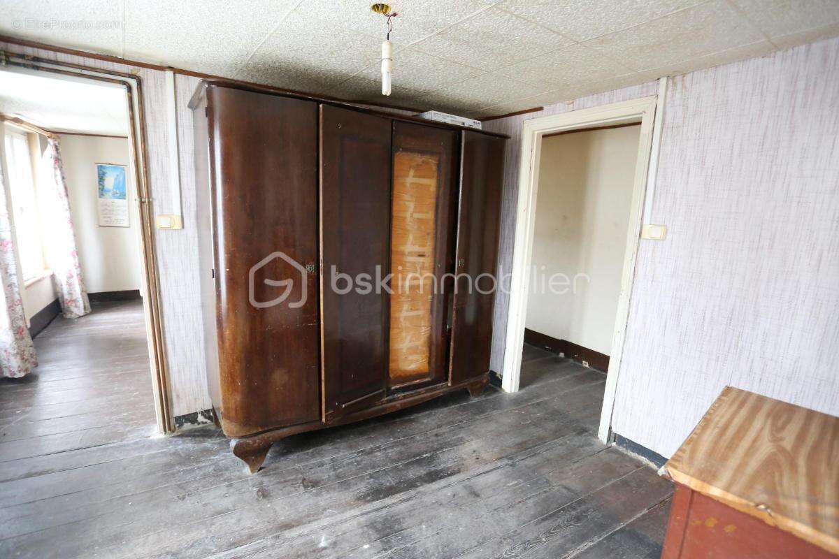 Maison de ville, 103 m2 habitables, actuellement 2 chambres mais potentiel à développer - photo 8