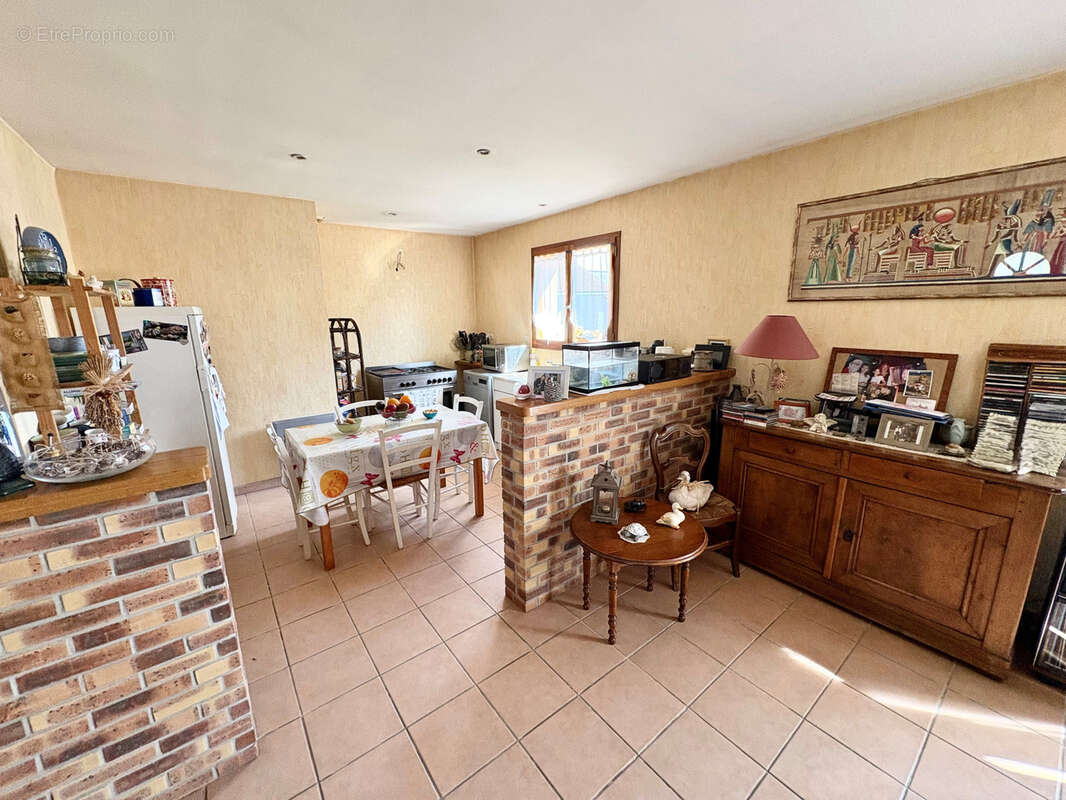 Maison à VILLARS-LES-DOMBES